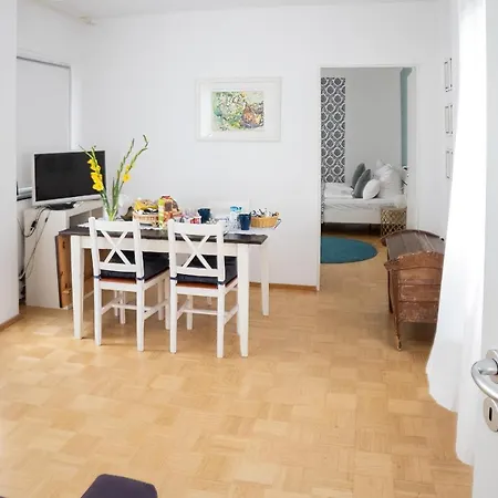 B&B My Place Mit Fruehstueckspaket - With Breakfastbox