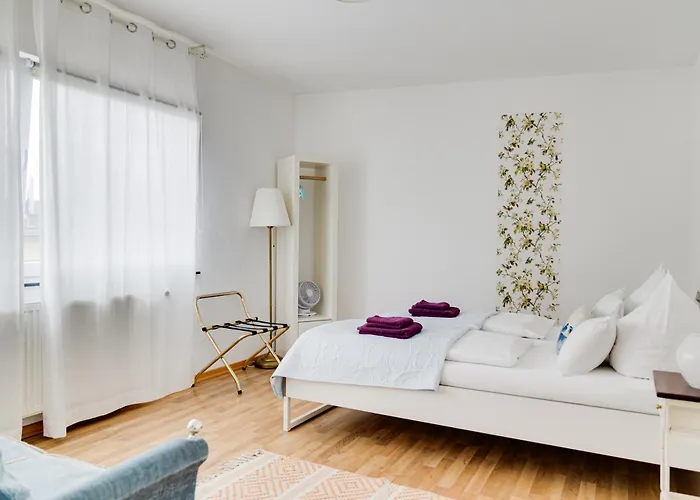 My Place Mit Fruehstueckspaket - With Breakfastbox 4*